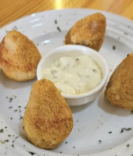Coxinhas de pollo (4 UND)